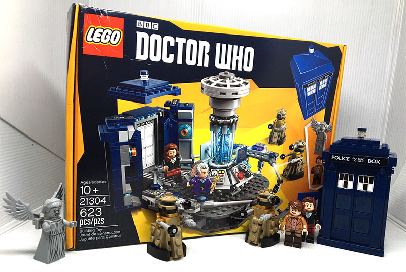 Illustration for article titled The Doctor Who LEGO Set: What Took You So Long, Old Man?